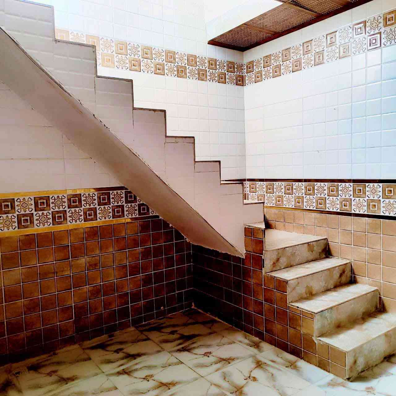 يا الله بيت لليجار 100م سعر اليجار 200الف 

البيت يحتوي 
العنوان نجف الاشرف
 مقابل قرية الغدير الاولى شارع الصب عمود 270 للستفسار
***********
