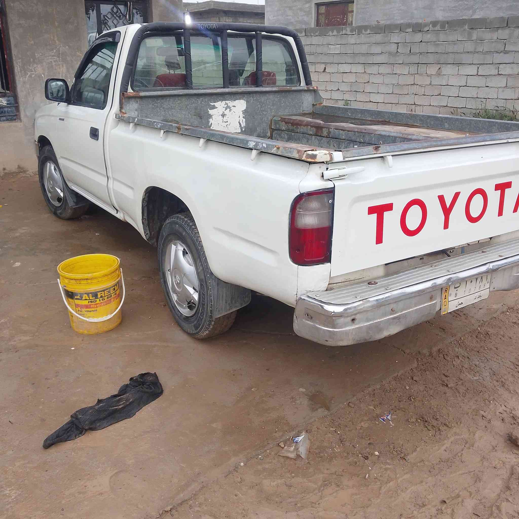 السلام عليكم بكم تويوتا فلاحي موديل ٢٠٠١رقم بغداد الماني تحويل ثاني يوم مكفولة كفاله عامه مجردباردبلبدي محرك وكير وصدرتخم تاير جديد سياره مال جناي صبق مابيه خلاص سعر ٩٠بيهامجال عنوان بغداد تاجي رقم موبايل ***********=***********=***********
