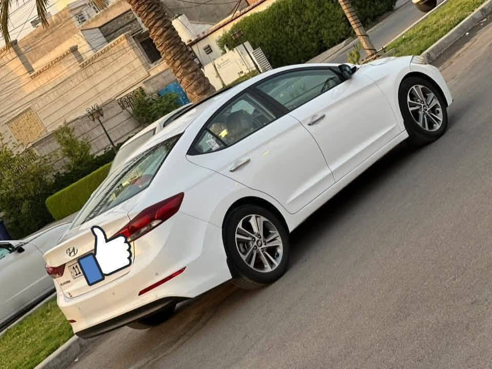 على بركة اللة 🌹
سلام عليكم حبايب قلبي ❤️
 النترا سوبر خليجي موديل /  2018 
🌺ELANTRA 🌹Super 🌺
لون ابيض / 🤍
رقم بغداد  دولي الجديد تحويل ثاني بأسمي 
فول مواصفات عده البصمة 

كشنات مخمل 
سلايد روف 
لد نهاري 
ويل كب عدد / 5 سبيره منازل بعده 
كروز سرعه 
قطعتين تبريد امامي وخلفي 
كامره خلفيه دواره + كامره اماميه 
تحكم ستيرن جهتين 
مدخل (USB / AUX)
اشاير بالمري 
مري قابله للطي اوتو و شفط AUTO
الاوامر الصوتية انفنتي 
شاشة حجم كبير 
يدات ابواب المنيوم 
دسك عدد / 4 
محرك 2000 دوش سوبر خليجي 
حساس خلفي بلادي + حساس امامي بلادي 
3 انظمه قياده
( نورمال / ايكو / سبورت )
ماشيه ( 123  ) الف حقيقي اصل وعلى فحص 
تخم تاير جديد كوري 
كير محرك تبريد صدر حداديه كفاله عامه جديده جداً  مكفوله من جميع النواحي مابيه نقص ابد  و على الفحص 
مكفوله كفاله فقط بيهه بارد البنيد ومسحوب كارت مامبين حتى دعاميات كفاله عامه السياره من جميع النواحي ؟ 
مكان السياره  الرميثه معرض إبداع الوعلان على الشارع العام ***********
