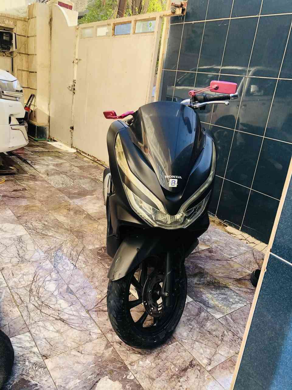 السلام عليكم
للبيع PCX ماليزي

الـجيـل الـثـالـث 

كفالة عامة 

حساس ازدحام 

استان كهرباء 

مكاني طالبية 

***********
