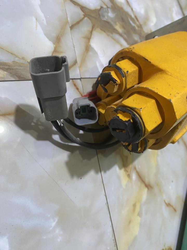 للبيع ليبر جديد ما مشدود اصلي 
***********
