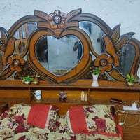 غرفة نوم • اخشاب • نظيفه