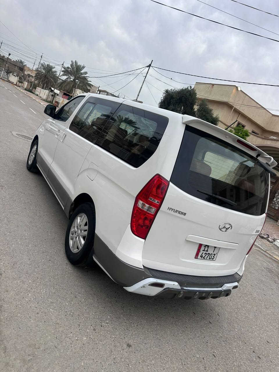 ستاركس ٢٠١٦ شكل الجديد كفاله عامه مكينه و كير بيهة شويه صبغ بال جامرلوغ الخلفي رقم بغداد تحويل مباشر
مكان السياره ديالى المقدايه ***********
