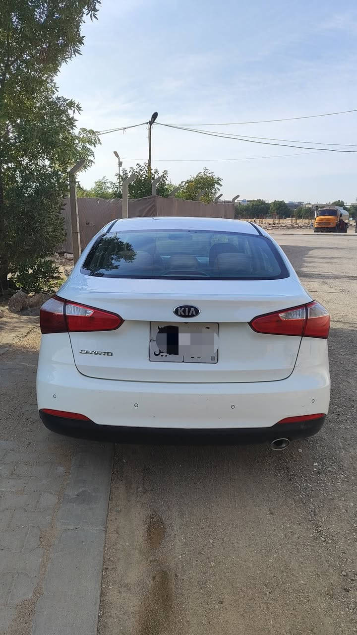 #للبيع سيراتو 2014 رقم أربيل وكالة بأسمي
السيارة بأسم شركة مضمونة وكالة أو تحويل
 مكفولة ماعدا بارد 

#المواصفات
فول تحكم ستيرن
شفتات ستيرن
حاكية بلوتوث
شاشة 
كاميرا خلفية 
حساسات امامي خلفي
مري جانبية شفط

السعر 123$  مكلف بالنشر 
للأستفسار // ***********  
النجف الأشرف
