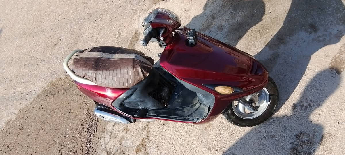 السلام عليكم دراجه فورتي  السرعه 140 دراجه حلوه وكامله كلوبات شاير كلها شغال ماكينه ما مفتوحه مكاني ديالى خالص هبهب سعر 325 وبيها مجال وهذا رقمي***********
