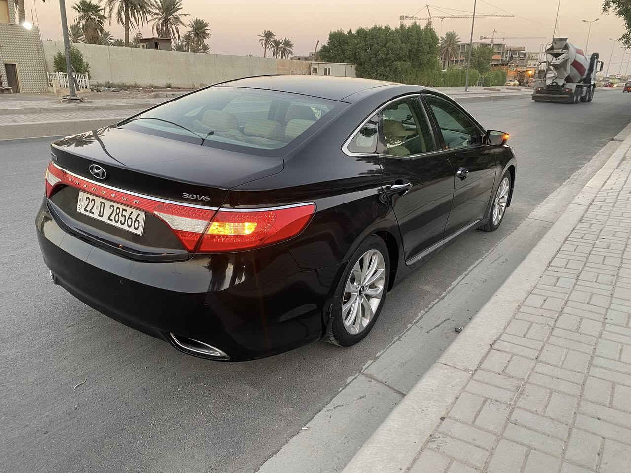 ازيرا موديل 2012 خليجي فول مواصفات لون اسود رقم اربيل بأاسمي السيارة مكفولة من الصبغ والحادث ماعدا الدعاميات نضافة البدي مالها 90%العنوان بغداد المدينة 

- تحكم استيرن كامل 
- كامرة اصلية 
-سقف بانوراما 
كشنات جلد كهرباء 
- بردات جانبية 
- بردة خلفية كهرباء 
-انارة داخل وخارج لد ثلجي 
- بصمة ابواب 
-داخل الغرفة عسلي
السيارة عليها ادامة كاملة باتري - فيت بم جديد - تخم تاير - اضافة عبوة فيت بم احتياط
السعر ((120$))
 
هذا رقمي ***********
