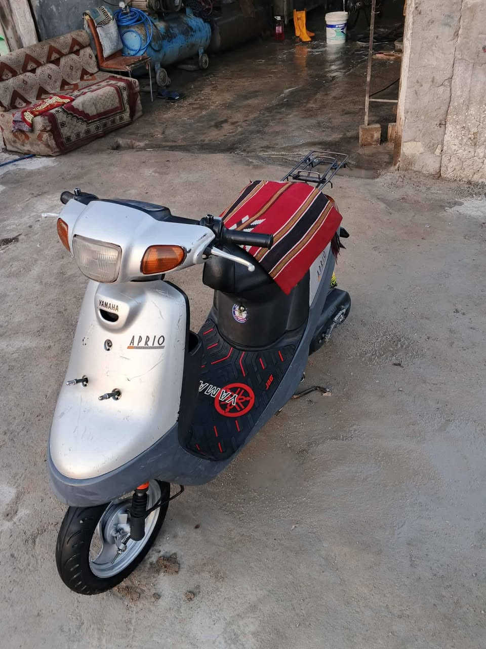 سلام عليكم دراجه نضيفه للبيع كفاله ما مفتوحه كهربائيه كلشي مابيهن مصار رابع ٤ أشهر من ماخذه حاويه سلف شغال هندر شغال بريكات كدام و وره يشتغلون لايت شغال جوزه بلادي اشاير يمنه ويسره كفرات بلاديه داخل *********** اسود عداد البانزين شغال الاستفسار عن هذا الرقم بي واتساب
