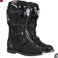 الحجز واتساب 07800063601 السعر 60 مع التوصيل قياس ٤٤