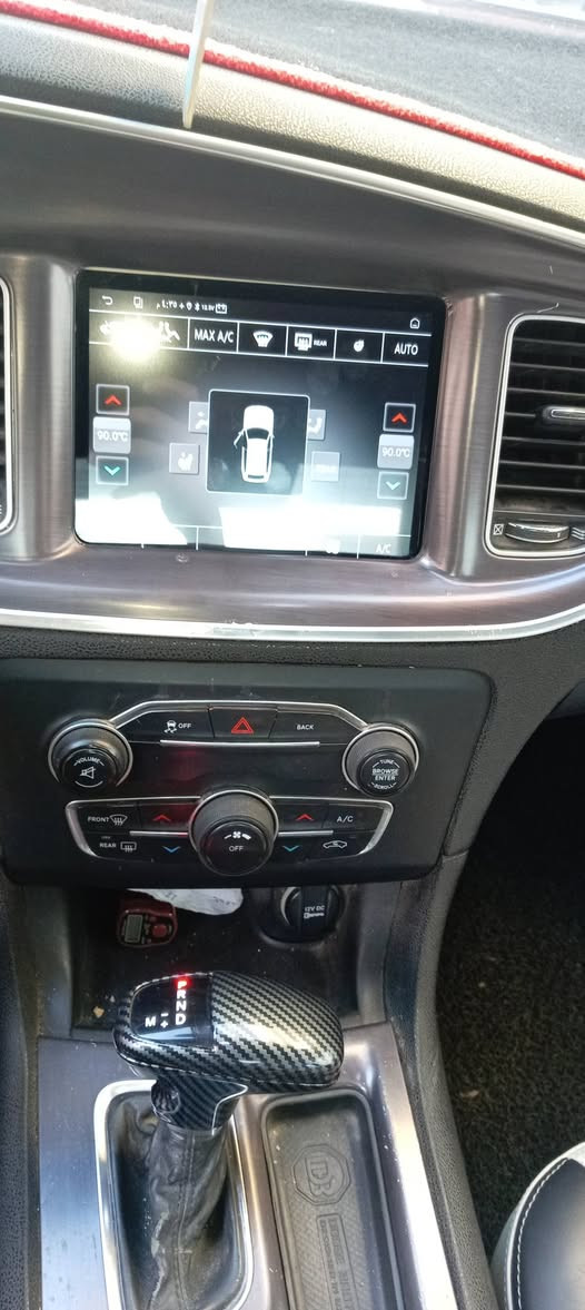 السلام عليكم جارجر موديل ٢٠١٥اس اكس تي حادثة فقط باب خلفي وشية بارد بين البابين كما موضح بالسونار السعر ١٧٥ وبيه مجال مكاني بغداد الدورة هاتف *********** اسيا ***********
