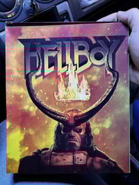 مجسم هيل بوي • سيف ومسدس • توصيل