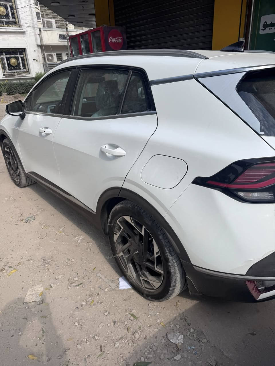 السلام عليكم عندي سبورتج موديل 2025 وكاله نم ماشيه 7500نفطه عمياء محرك 2000 دوش فول قماره حديد السعر 232$ للاتصال *********** 
مكان الوزيريه
