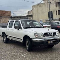 نیسان پیکاب ٢٠٠٣ تەڵەب خاس ماشااللە لە جوانی ئەم سەیارەیە.. ناو سور  ٤...