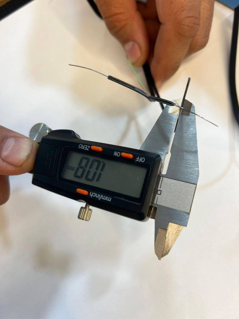 🟣كيبل ضوئي شريطي دبل تسليح 
ماركة OPPTEK
 فئة GJYXCH  3 Steel

طول البكرة 1000m

وزن البكرة 20.2KG

نوع الشعرة   G.657A1 )SMF-28E+BB)
من الشركة العالمية Corning

 ستيل واير  : Messenger steel 1.0mm
سلك داعم : Member strength 0.45*2

المادة الخارجية LSZH مقاوم للحريق

عمليات فحص متنوعة QC صارمة جدا

* اختبار قوة الشد
* ⁠اختبار تحمل الصدمات
* ⁠اختبار تاثير درجة الحرارة العالية
* ⁠اختبار مقاومة السحق
* ⁠اختبار خصائص الحريق
* ⁠اختبار مقاومة الرطوبة
🟡1core-شريطي
🟢بسعر.............55.000

🟡2core-شريطي
🟢بسعر..............70.000
🟡4core-شريطي
🟢بسعر........... 90.000

للتواصل معنا 🟡
من خلال قناة الواتساب
https://whatsapp.com/channel/0029Va8T51v2phHEWeTXga10 
او من خلال قناة التلكرام
https://t.me/hik1984
اوزيارة مقرنا الكائن في
الديوانية - شارع الفرق الموسيقية - مقابل مجمع الاصدقاء
او الاتصال على الرقم التالي 

‎             ***********   /واتساب ***********
