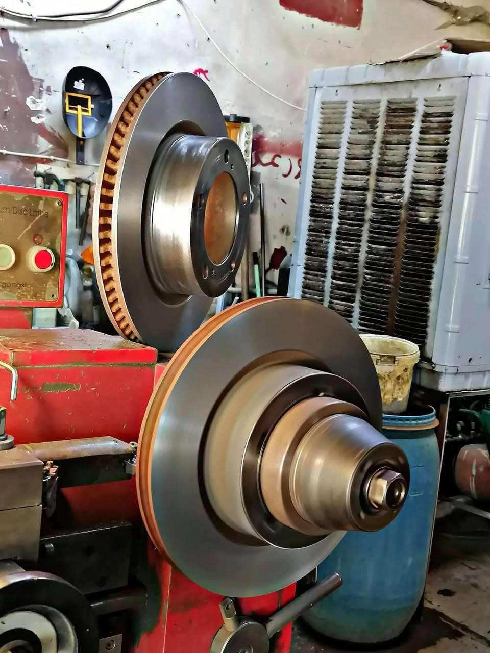 #كما_عودناكم_بكل_ماهو_جديد_من_ورشة_محمود_التورنجي....
كل ماتحتاجونه موجود داخل الورشه ضمن صياغ عملنه اتنورونه كل ايام الاسبوع ماعده يوم الجمعه عطله رسمياً…..

( عرض خاص  ولفتره محدوده _ 15 الف فقط جراخه ).... استغل الفرصة... وتعال اجرخ يمنه 👉

**الفلوجه _الحي الصناعي _قرب جامع موسى الكاظم...

#بإدارة.. عبدالرحمن الحلبوسي... وعمر الحلبوسي 

للأستفسار الاتصال على الأرقام التاليه 📞📲

***********
***********
***********
