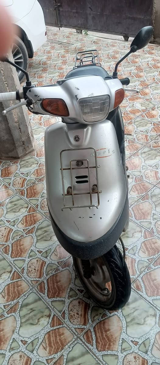 السلام عليكم دراجه بطه للبيع درجه نضيفه تشتغل سلف وهندر سعر 400وبيه مجال ***********
