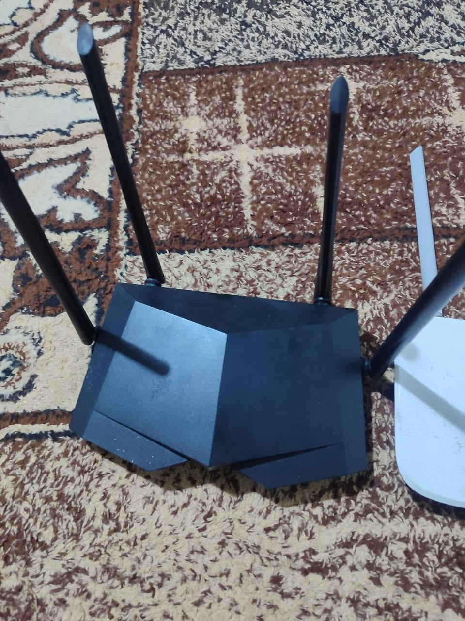 السلام عليكم من رخصة الادمن
للبيع ثلاثه راوترات واحد عنكبوت وثنين تبلينك 
شغالات شرط الفحص اثنين مستخدم شي قليل نضافه 100/90
واحد جديد مامستخدم السعر خاص شراي طب خاص


**إذا كنت صاحب هذا الإعلان وتريد حذفه لأي سبب، رجاءا أرسل رسالة إلى الدعم الفني**