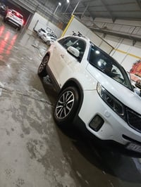 سورنتو ٦ سلندر ٧راكب خليجي موديل ١٥ السعر ١٧٢ مكاني الدوره 07700109440
