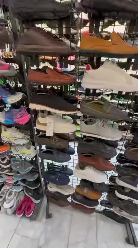 ماركات عالميه رياضيه نساءيه ولاديه رياضيه بكافت الاحجام موالموديلات 
 بغداد الجديده قرب حلويات الفراشه ‭0772 454 7514‬
