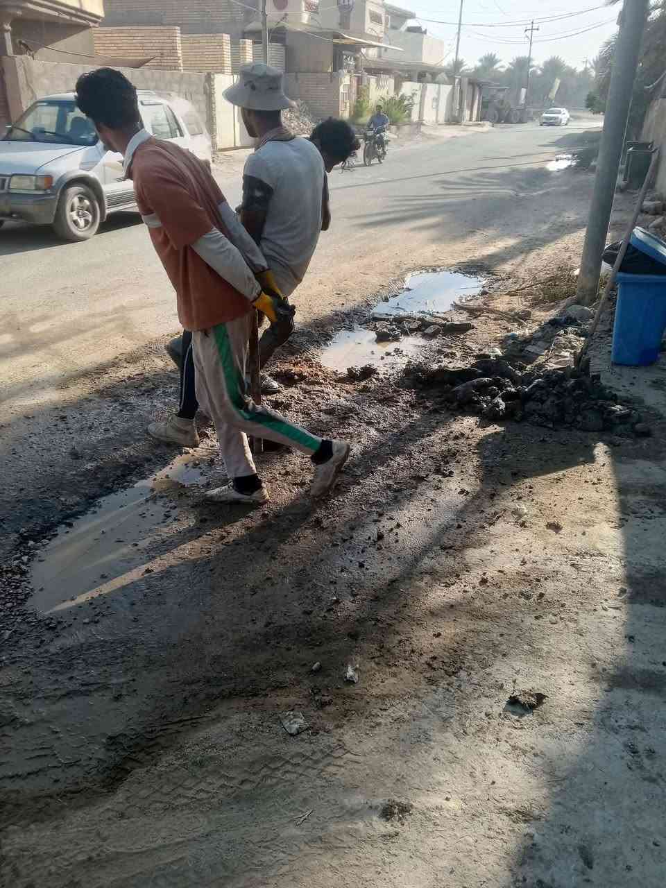 ابو منتظر لحفر البراين للمخازن لتصريف مياة منها اطي ضمان بشغلنه متسحب بعد سعر الحفر 100الف بوري على ابو بيت ***********حنه بابل محاويل

