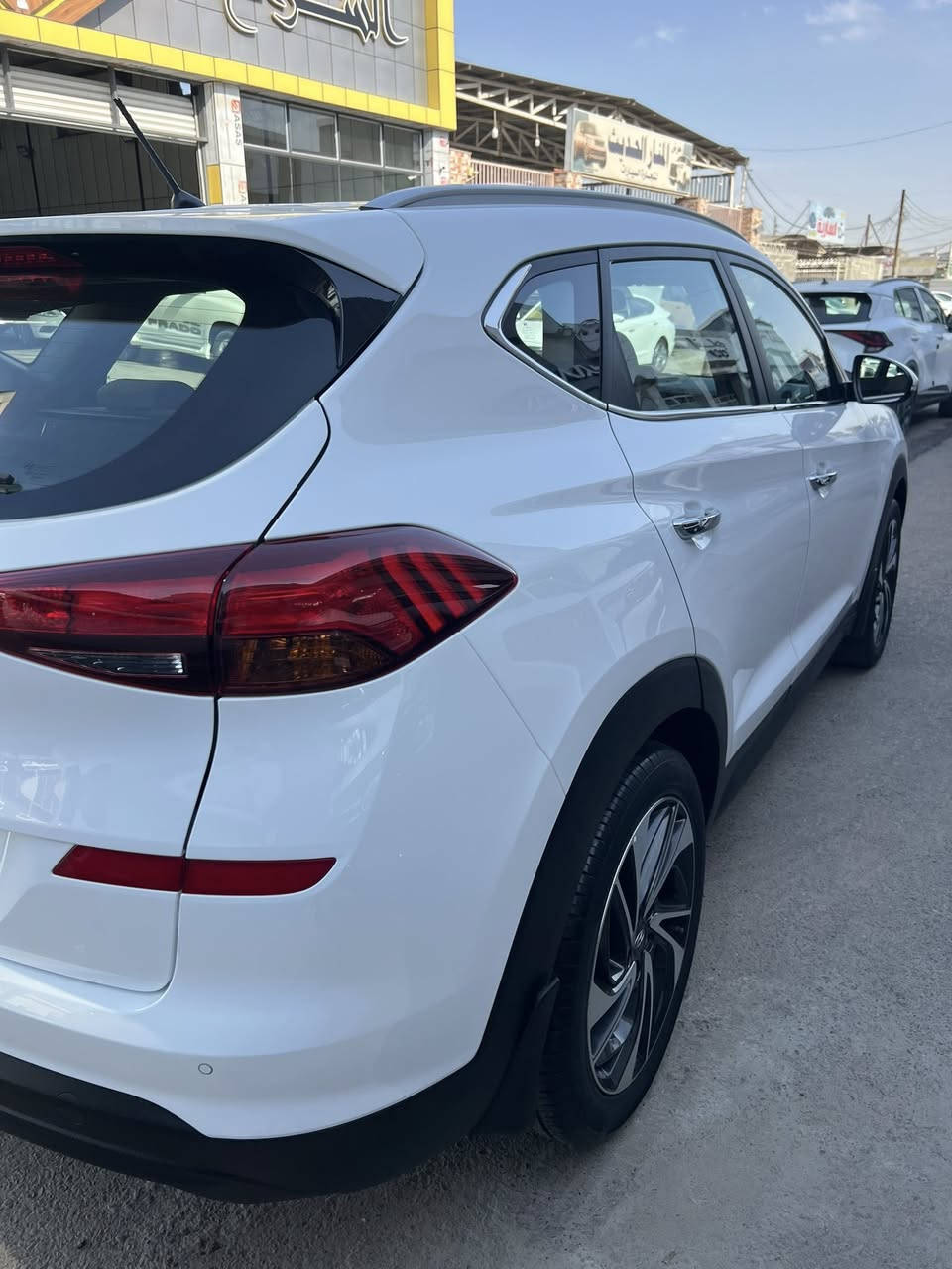 توسان 2021 خليجي مكفوله كفاله عامه ماشيه65 مكينه 2000 رقم اربيل السياره مابيها اي نقص وجديده كلش 

موصفات
بصمه
كشنات كهرباء
شاشه
كامره
شاحن هاتف ذكي

للبيع السعر ( 198) $وبيها مجال بسيط 

حسين ***********
