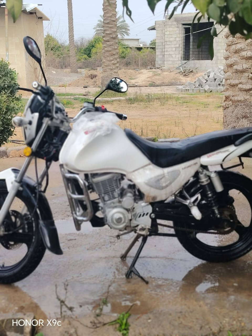 للبيع سنكي موديل 19بلادي مكينه 150مامفتوحه 
لا تنقص ولاتبخر كهربائية شغاله نكره سلف 
مانقصه كلشي سعره ٧٠٠قفل شراي يجي خاص 
مو شراي لتعلق


**إذا كنت صاحب هذا الإعلان وتريد حذفه لأي سبب، رجاءا أرسل رسالة إلى الدعم الفني**