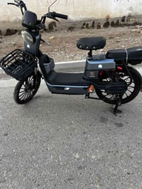 دراجة شحن • ٥بطاريات • العمارة السياسيين