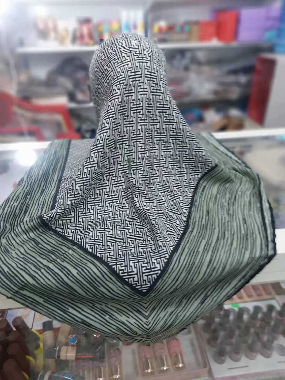 🌙✨ عرض رمضان المبارك ✨🌙
بمناسبة حلول شهر رمضان المبارك…
يسر حجابات وكوزماتيك الهادي أن يعلن عن:
🔥 تخفيضــات 20% على جميع البضائع داخل المحل 🔥
🎁 العرض شامل كل الموجود بالمحل
⏳ العرض مستمر فقط خلال شهر رمضان المبارك
📍 العنوان: بابل – الحلة – البكرلي / الفرع المجاور لمدرسة بردى
📱 واتساب للحجز والاستفسار: ***********
أهلاً وسهلاً بكم… رمضان كريم عليكم 🌙🤍
حجابات وكوزمتك الهادي  
#البكرلي #بابل #الحجابات 
@أبرز المعجبين
