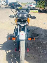 سلام عليكم للبيع دراجه سيفان مكينه 200ضاغطه وزنجيل موديل 2025 مكفولة ك...