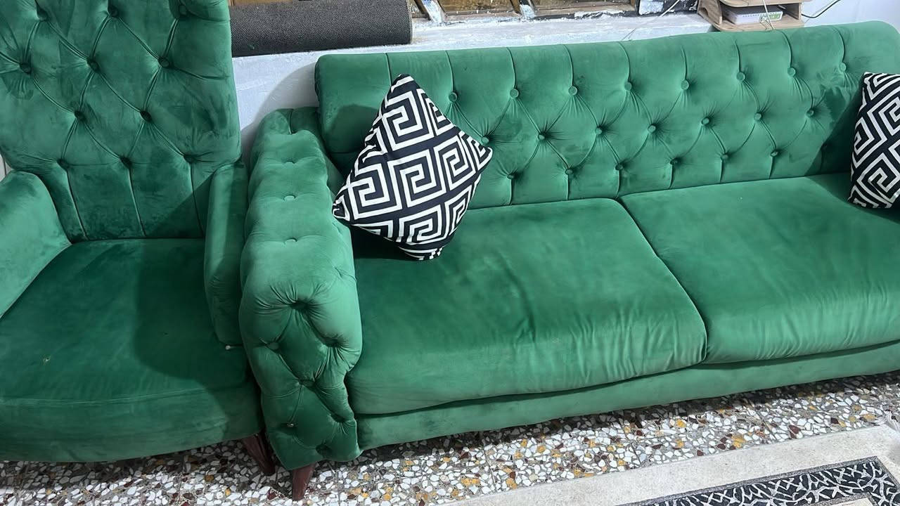 تخم تركي ٦مقاعد قنفة ثلاثية وقنفة ثنائية وكرسي للبيع سعره ٢٥٠بيه مجال للشراي مكان بغداد شراي خاص مستعجل على بيع


**إذا كنت صاحب هذا الإعلان وتريد حذفه لأي سبب، رجاءا أرسل رسالة إلى الدعم الفني**