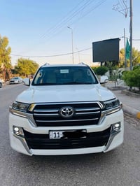 لاندكروز • محرك V8 • ٧٠٠٠٠ كم