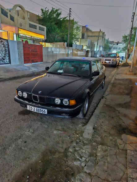 بي ام ٧٣٠
مكينة جديدة شادلهة مال كصة 
ايرفلو مال كصة 
منظومة تبريد كلهة جديدة 
كامرة وشاشة 
صدرها زين 
تايرات جديدة 
كلشي بيهة شغال 
غرفتهة نضيفة
سعرهة ٤٣ قفل 
***********
