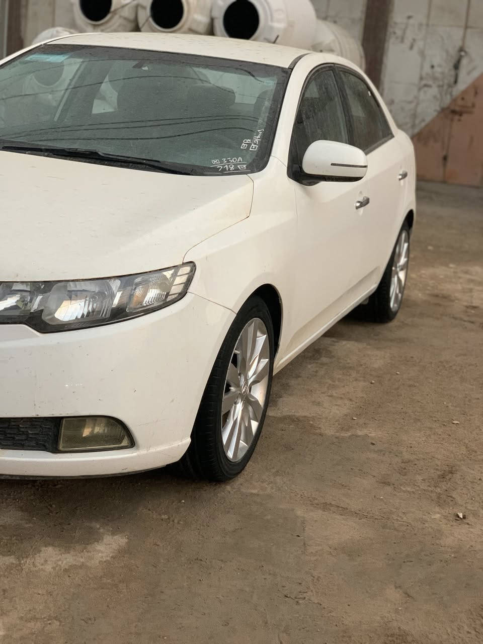 سيراتو 2011رقم اسلمانيه تحويل او وكاله 
السياره بيه صبغ دوسه او ربع من الدور مال الجاملغ او بارد بلباب بسيط غير هذا كله مكفول كير او مكينه كفاله لوك 
سنوية ما ساقطه بعدله 6اشهر او تسقط
عنوان السياره بابل
السعر 105 اوبيه مجال 
لتواصل ‭0781 083 5016‬
***********
غير متواجد على الفيسبوك
