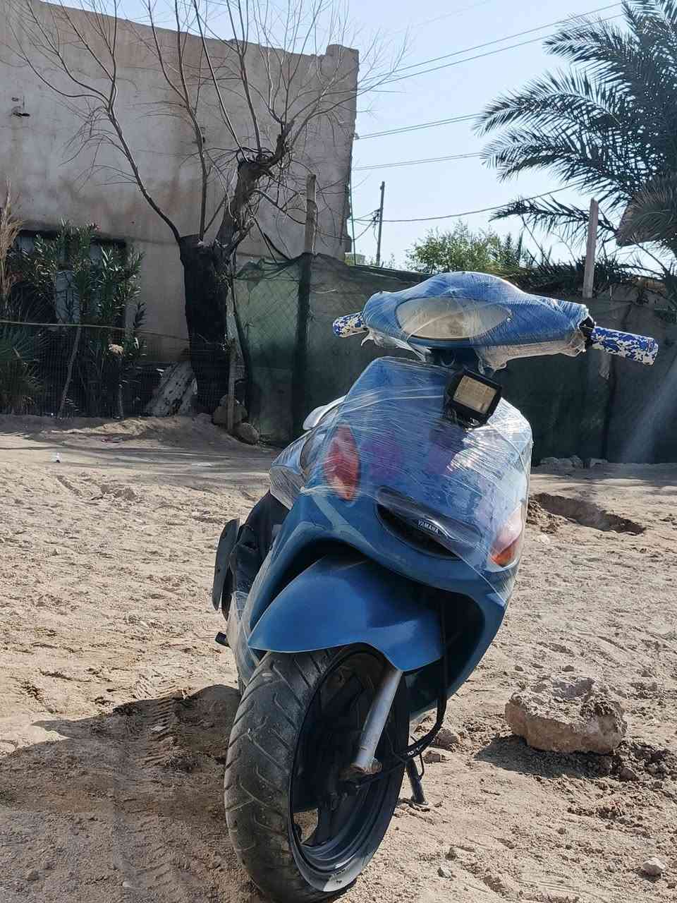 سلام عليكم دراجه لكزز ياباني للبيع مكينه ما مفتوحه  كهربائياتها شقاله سلف هندر سعر 225
البصره قضاء الدير  ***********
