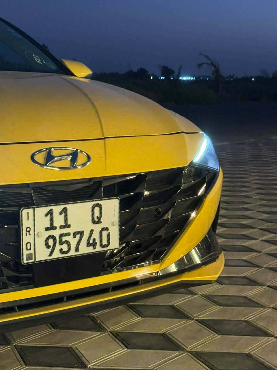 السلام عليكم النترا 2023 لمتد وارد امريكي ماشية 30 كم محرك كير عل شركة الرقم *********** العنوان بغداد
