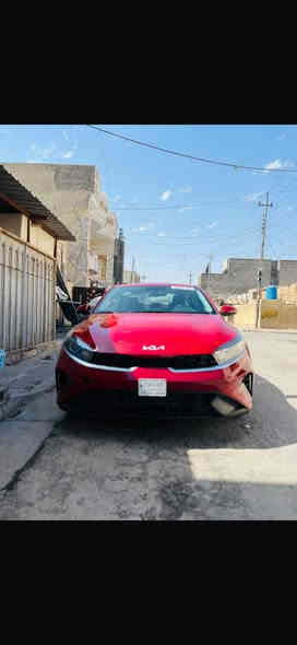 كيا فورتي مديل ٢٤ LXS 
وارد أمريكي بدون رقم منفيس بسمي 
مواصفات نص فول محرك ٢٠٠٠ دوش
بدون ايرباك سيارة ماشية ٣٠٠٠
حادث سيارة تخريب تبديل بيبان ثنين اصلي امريكي نفس الون 
بيها بارد بل جاملغ الأمامي الأيسر صبغ بس الدوسة 
شرط الفحص والسونار 
لغد شاصي محرك كير حدادية كفالة 
مكان سيارة بغداد مدينة الصدر 
***********
