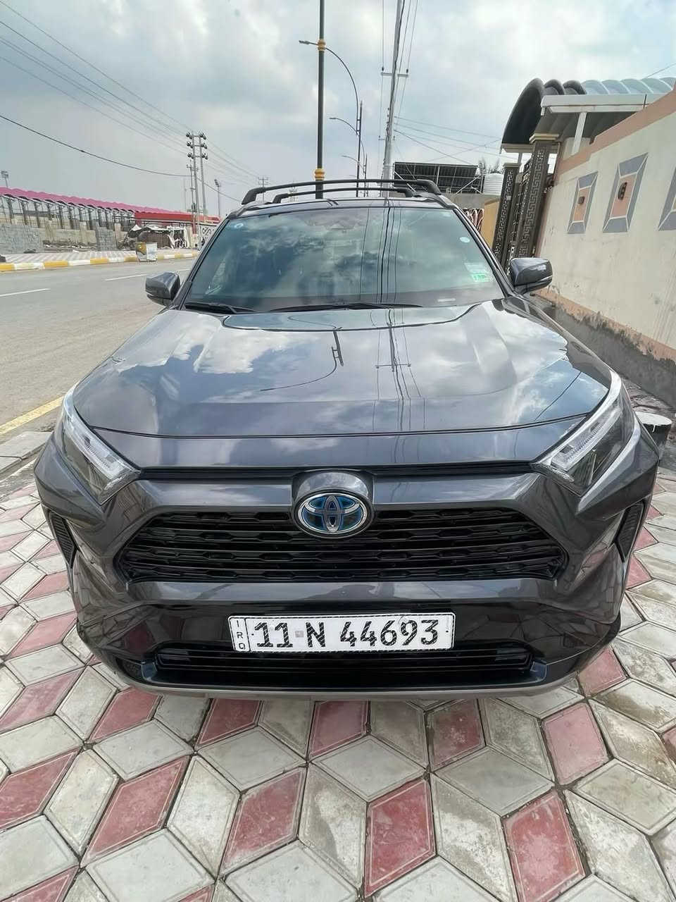 راف فور فول مواصفات هايبرد
موديل RAV4 2024
رقم بغداد بسمي 
(كلين كفاله من صبغ وتبديل )
بدون ايرباك (فقط ايرباك التكمة طاك )
بيها بارد بلجاملغ الامامي فقط  بدون فتح
فتحة سقف سلايد
فور ويل
تدفئة كشنات
تدفئة ستيرن
بصمة تشغيل
بصمة ابواب
رادار امامي
رادار خلفي
رادار جانبي ونقاط عمياء
صندوق كهربائي
هاندبريك بصمة
كاربلاي
وضعيات قيادة
دفع رباعي
اوتو هولد
اوتو ستوب
تبريد مناخين
تبريد قطعتين
محافظة على المسار
مانع اصطدام
كشن السايق كهرباء
لايتات زينون
ويل كب
وباقي مواصفات الراف فور المعروفة
مكاني  بعقوبه 
الاستفسار ع رقم ***********
