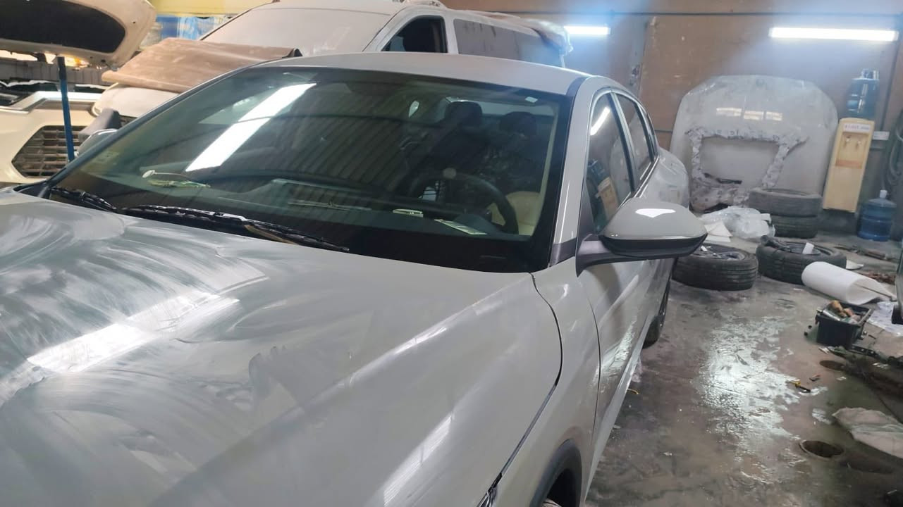 كي فور ٢٠٢٥ واصله لسفوان البصره مصلحة كاملة. بدون كمرك مبدل جاملغ.وبنيد ومصبوغات
١٣٠ ورقه وبيه مجال قليل
كمرك ٣٠ ورقه واصل جميع المحافظات
١٢ ورقه من لديه كتاب شهداء 
للاستفسار  ***********
او زيارتنا لمكتب العراقية الناقلة للمزادات
بغداد / ساحة عدن مقابل معمل الطحين  الجلبي
