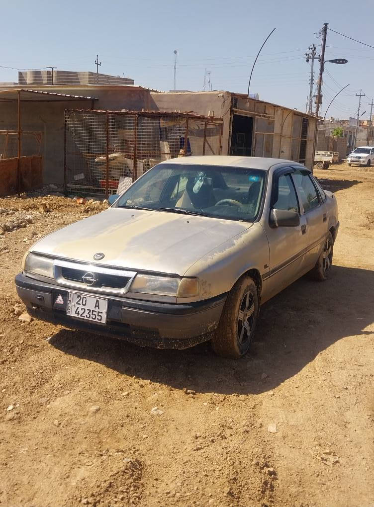 اوبل فكترا موديل ٩١ رقم انكليزي ديالى السنوية لغاية 2030 سيارة مكفولة من الضربة والصبغ بلادية محرك 16 محرك وكير بالشرط تخم تاير جديد ويل كب كير عادي راديتر جديد صدر نظيف شرط التحويل مكان السيارة ديالى بعقوبة للاستفسار *********** بعقوبة, ديالى
