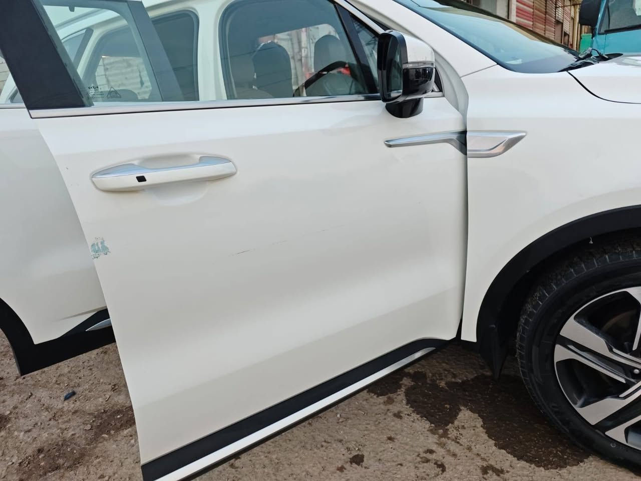 سورنتا ٢٢ مكفوله من الصبغ والتبديل سياره بيهه حالوب قماره وبنيد رقم قادسيه بسمنه ماشيه٨٦ استلام شركه من الزيرو مكينه6 وكير وحداديه وتخم تاير كله عالشركه مكاني ديوانيه فول مواصفات عدا البانوراما فوول 
***********
