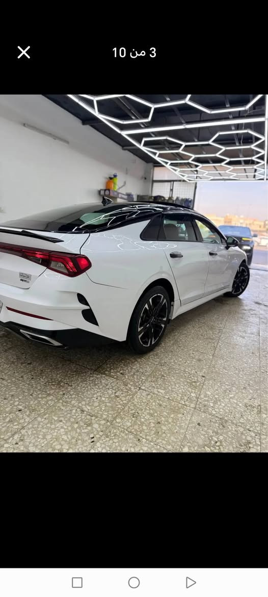 كيا كي فايف موديل 2024  فول مواصفات محرك 1600 تيربو  السياره بيه صبغ خمس قطع  رقم شاصي موجود بالصور السياره جي تي لاين ماشيه 53 مكان السياره بغداد السعر 145 رقم هاتف ***********
