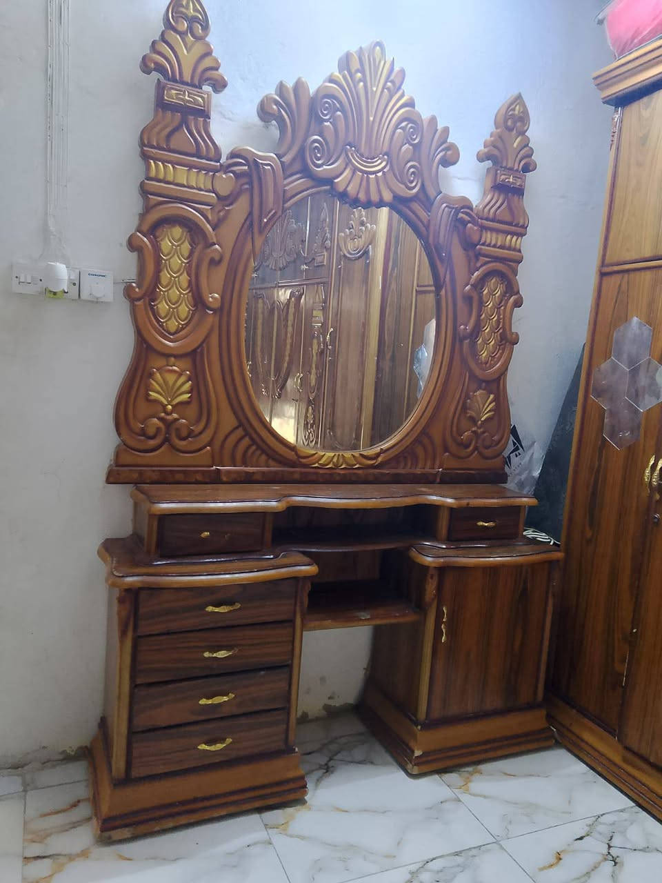 غرفه للبيع. ***********
