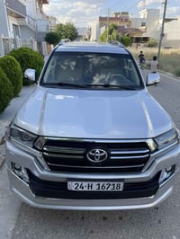 لاندكروزر GXR • ٢٠١٧ • ١٠٦٠٠٠ كم