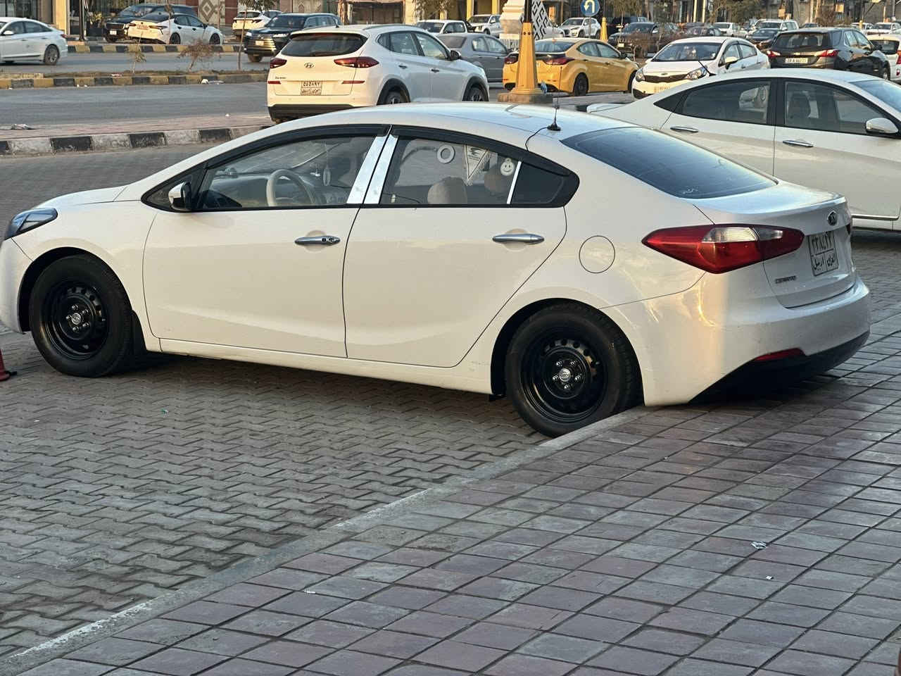سيراتو 14مكفوله رقم اربيل مكان نجف ماشيه 152
السعر 115
***********
