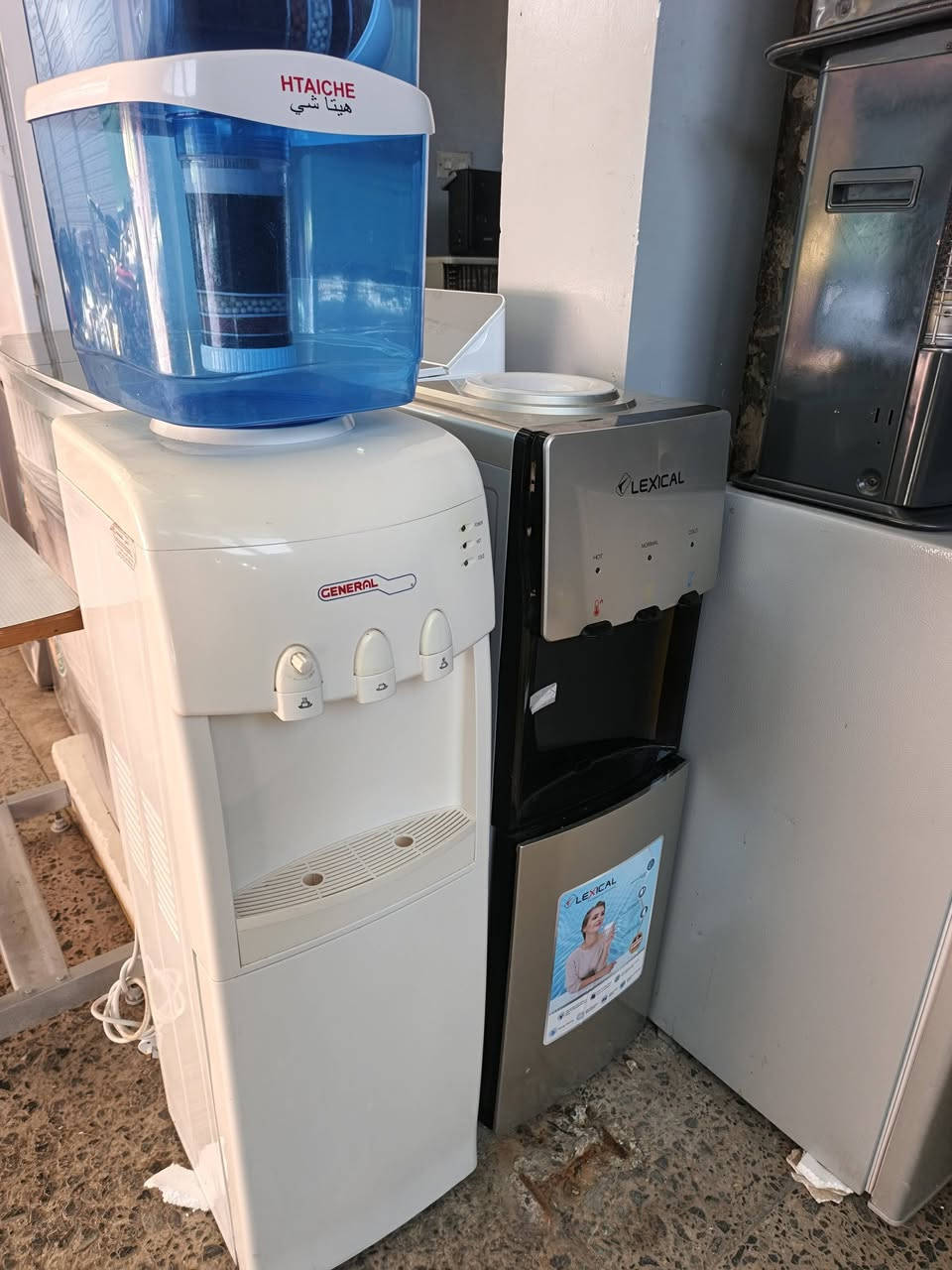 كلشي متوفر في معرض ومزاد الثقه قرب مجسر رازي ***********
