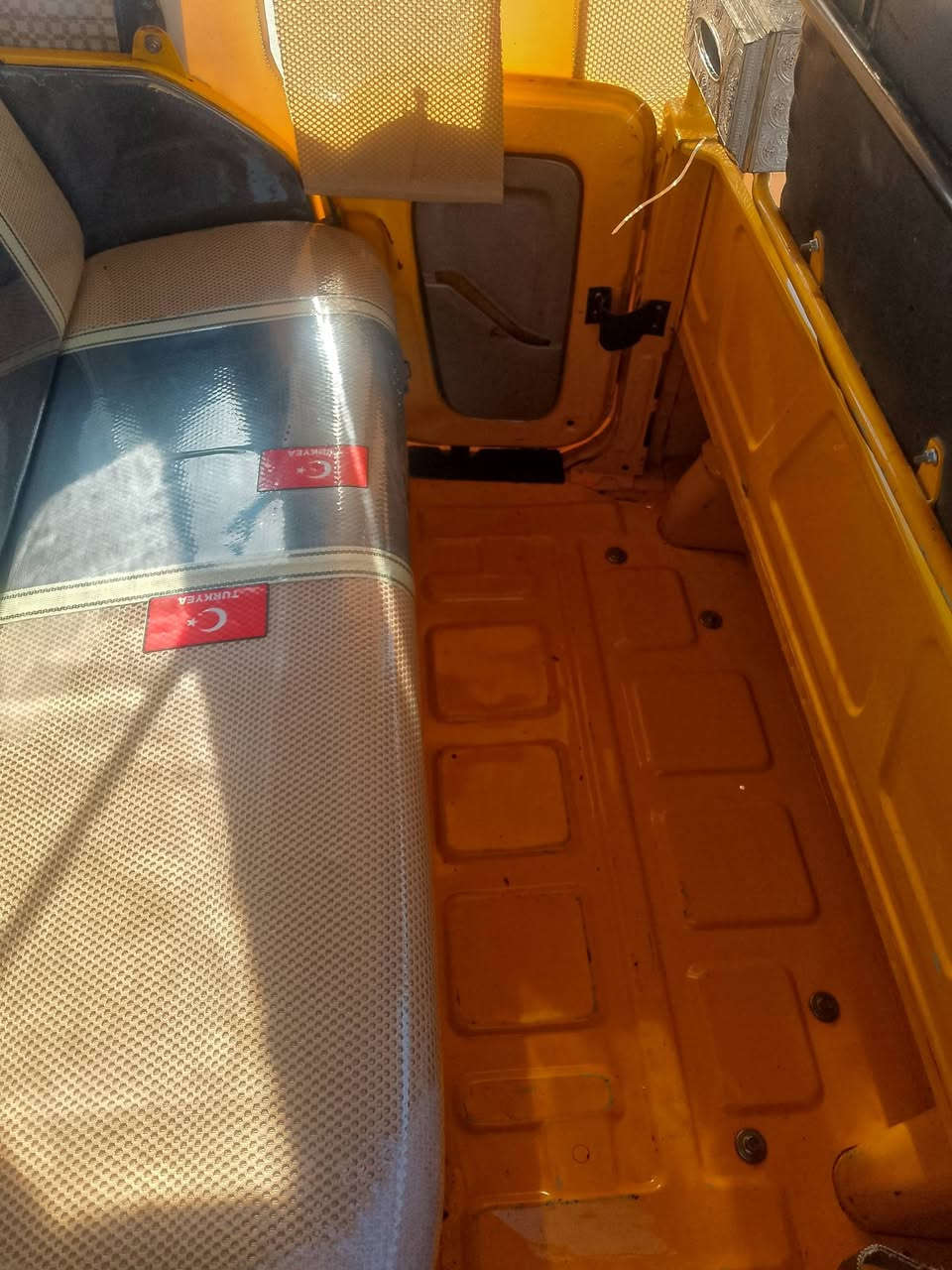 السلام وعليكم تكتك موديل 21 تكتك خير من الله 
العنوان الحسينية السعر 7500 وبيها مجال 
وهذا رقمي ***********
