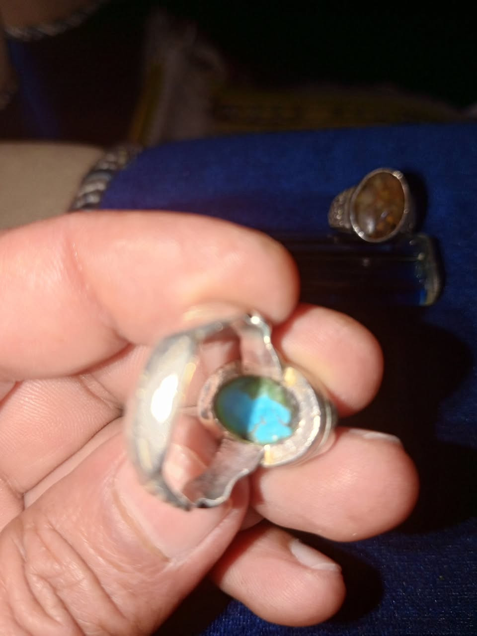 من رخصة الادمن أو صاحب الاكروب محابس 2اللبيع السعر 50الف الاتصال على الرقم التالي ***********
