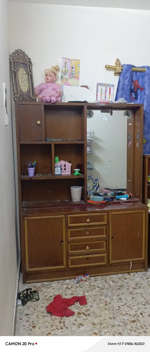 للبيع
مبردة ب٤٥ 
غرفة نوم صاج نفرين تكمه نقص بس جرباية ب٢٠٠ أو ينباع مفرد عادي
زوج بطات وبشة ب٦٠
تانكي مي بلاستيك حجم جبير باب اول ب٧٥


**إذا كنت صاحب هذا الإعلان وتريد حذفه لأي سبب، رجاءا أرسل رسالة إلى الدعم الفني**