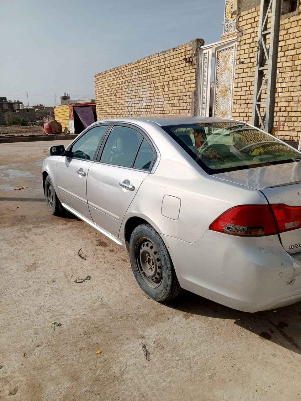 سلام عليكم  أوبتيما موديل 2009
خليجي خالية من العيب الشرعي تصليح خفيف جاملغ خلفي 
وامامي غير متواجد لاستفسار ***********
مكاني ناصريه مركز سعر 100بيها مجال بسيط
