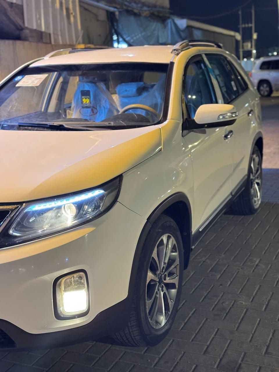 السلام عليكم ورحمة الله وبركاته 
بيع مستعجل
سورنتو خليجي مديل ( 2015 ) بيه بنيد ومدكر وباب فقط مكينه و كير كفاله والتبريد والحداديه كله جاهز سياره جاهزه كلش
مكينة ٤ سلندر السعر ( 121  $) وبيه مجال 
ملاحظه: اخوان اني مكلف بالنشر للاستفسار الاتصال على الرقم 
***********. ابو الجود
