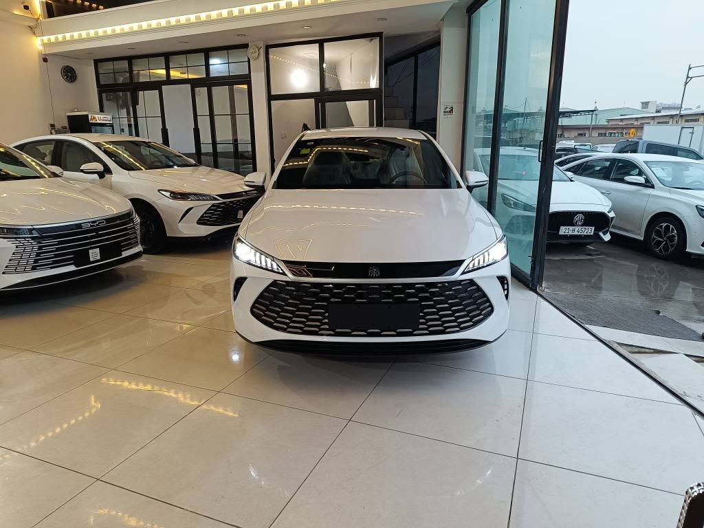 بي واي دي موديل  BYD Qin Plus 2025..هه رزانترين سعر 🔒🔥$   
مواصفات.کارەبایی و بەنزین و هایبريد.
بصمة شاشةوكاميرا تانكي 65 لتري.ناوزه رد
2100 كم.دەڕوات.تحديدسورعه.لیدڤۆلیۆم.
***********واتس اب
***********
موجود في اربيل معرض چايناكارس أربيل, العراق
